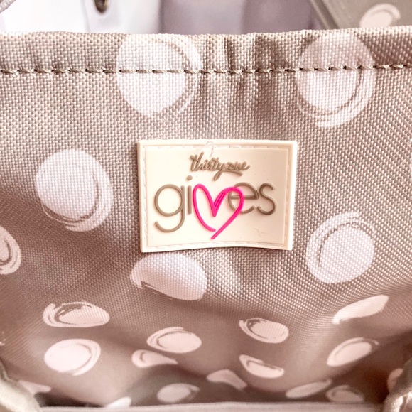 🆕 NEW Thirty-One Cares Breast Cancer Tote - Picture 6 of 8